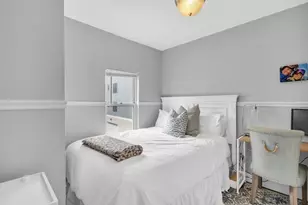 180 W 8th, Boston, MA 02127 - Photo 8