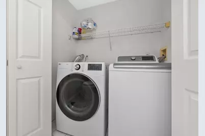 2 Minuteman Ln, Wellesley, MA 02481 - Photo 20