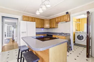 187 Burrill St, Swampscott, MA 01907 - Photo 16