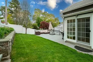 2 Parkwood Rd, Lynnfield, MA 01940 - Photo 34