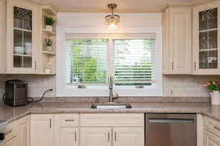 2 Parkwood Rd, Lynnfield, MA 01940 - Photo 20