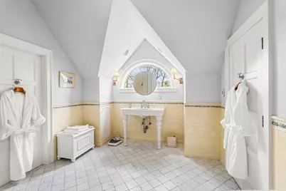110 Juniper Rd, Belmont, MA 02478 - Photo 26