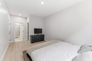 157 Chestnut St, Chelsea, MA 02150 - Photo 14