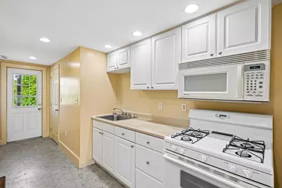 44 Warren Ave, Woburn, MA 01801 - Photo 26