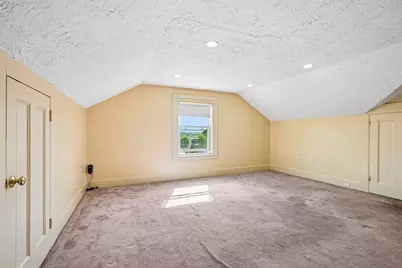 44 Warren Ave, Woburn, MA 01801 - Photo 20