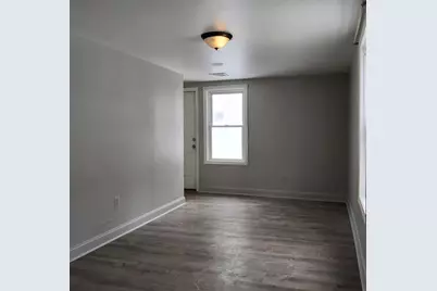 1808 Pleasant St #5, Fall River, MA 02723 - Photo 4
