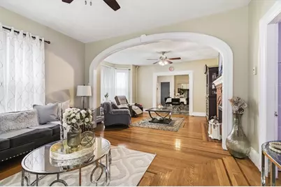 122 Perry St, Central Falls, RI 02863 - Photo 4