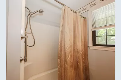 293 Jackson St, Methuen, MA 01844 - Photo 22