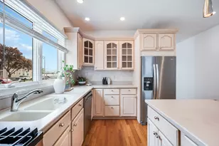 1520 Columbia Rd, Boston, MA 02127 - Photo 4