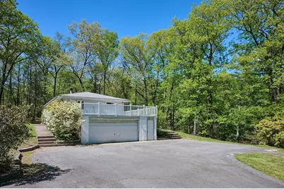 186 East St, Southampton, MA 01073 - Photo 24