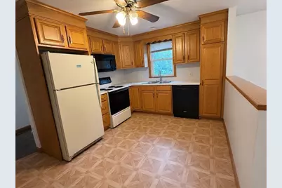 376 East St, Bridgewater, MA 02324 - Photo 10