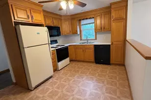 376 East St, Bridgewater, MA 02324 - Photo 10