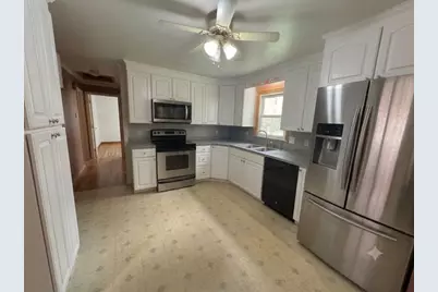 376 East St, Bridgewater, MA 02324 - Photo 4