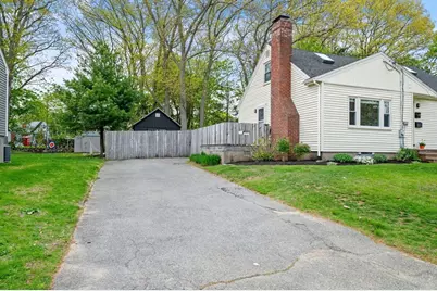11 East St, Beverly, MA 01915 - Photo 4