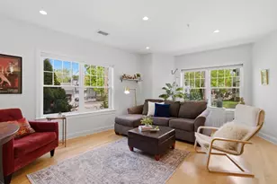 135 Willow Ave, Somerville, MA 02144 - Photo 4