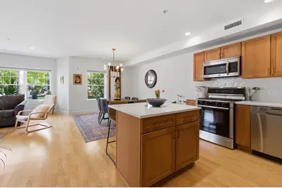 135 Willow Ave #4, Somerville, MA 02144 - Photo 2