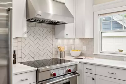 33 Longfellow Road, Melrose, MA 02176 - Photo 18