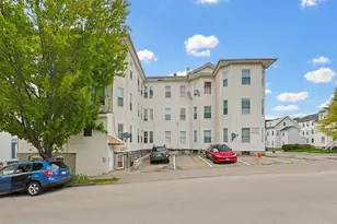 22 Hollywood St, Worcester, MA 01610 - Photo 2