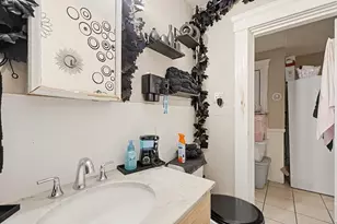 22 Hollywood St, Worcester, MA 01610 - Photo 8