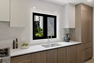 211 Tudor St, Boston, MA 02127 - Photo 12