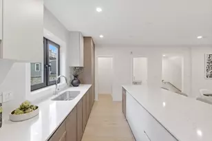 211 Tudor St, Boston, MA 02127 - Photo 14