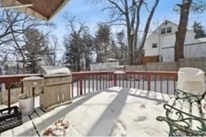 6 Arthur  Woods Ave, Burlington, MA 01803 - Photo 18
