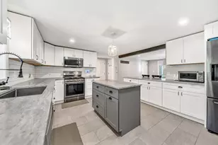 92 Norlen Park, Bridgewater, MA 02324 - Photo 6
