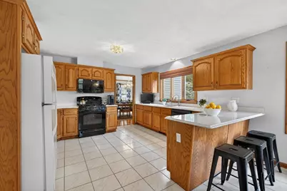 2 Stouffer Cir, Andover, MA 01810 - Photo 10