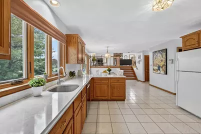 2 Stouffer Cir, Andover, MA 01810 - Photo 12