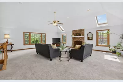 2 Stouffer Cir, Andover, MA 01810 - Photo 16