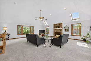 2 Stouffer Cir, Andover, MA 01810 - Photo 16