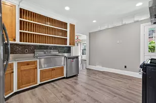 12 Crown St, Worcester, MA 01609 - Photo 14