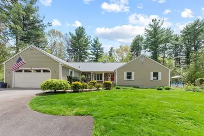 795 Maple St, Mansfield, MA 02048 - Photo 2