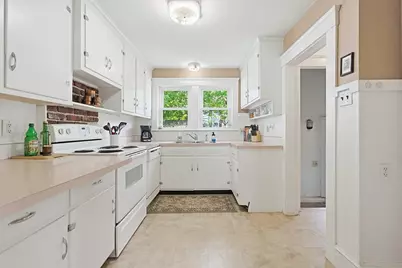 7 Whitin Avenue, Northbridge, MA 01588 - Photo 12
