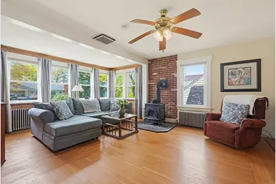 7 Whitin Avenue, Northbridge, MA 01588 - Photo 6