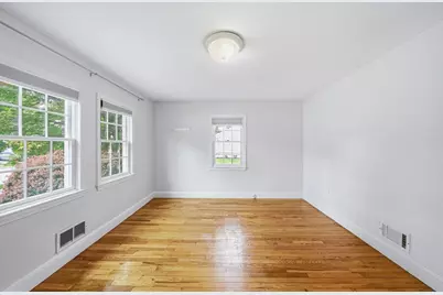 28 Myopia Rd, Stoneham, MA 02180 - Photo 26