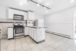 571 Somerville Ave, Somerville, MA 02143 - Photo 10