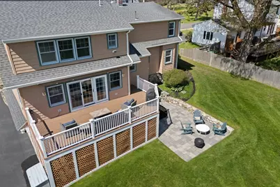 11 Highland Ave, Groveland, MA 01834 - Photo 4