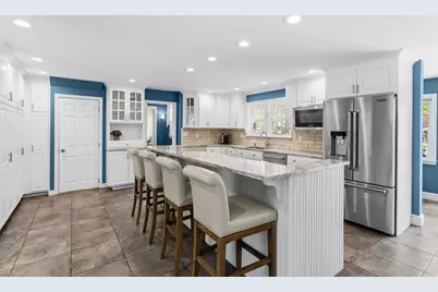 11 Highland Ave, Groveland, MA 01834 - Photo 10