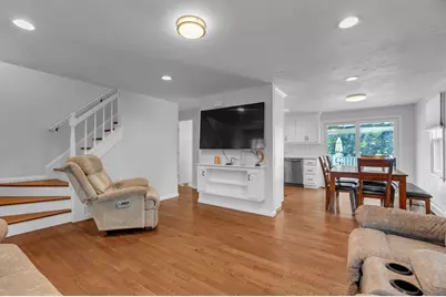 41 Church St, Uxbridge, MA 01569 - Photo 6