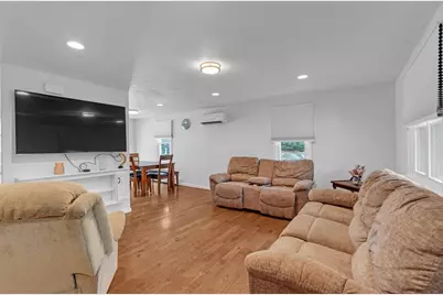 41 Church St, Uxbridge, MA 01569 - Photo 8
