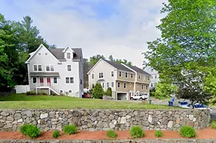 2B Gates Ln, Wakefield, MA 01880 - Photo 2