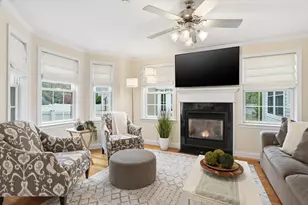 2B Gates Ln, Wakefield, MA 01880 - Photo 10