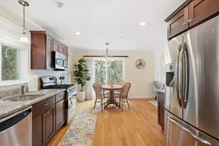 2B Gates Ln, Wakefield, MA 01880 - Photo 6