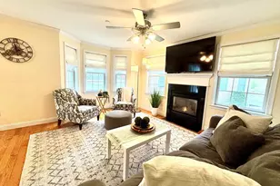 2B Gates Ln, Wakefield, MA 01880 - Photo 12