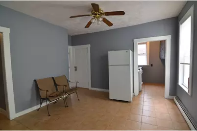 4 Pearl St #2, Somerville, MA 02145 - Photo 2