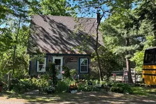 19 King St, Norfolk, MA 02762 - Photo 2