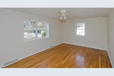 192 Gardens Dr, Springfield, MA 01119 - Photo 8