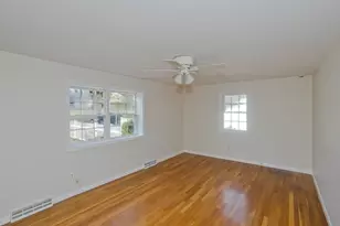 192 Gardens Dr, Springfield, MA 01119 - Photo 8