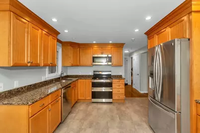 192 Gardens Dr, Springfield, MA 01119 - Photo 12